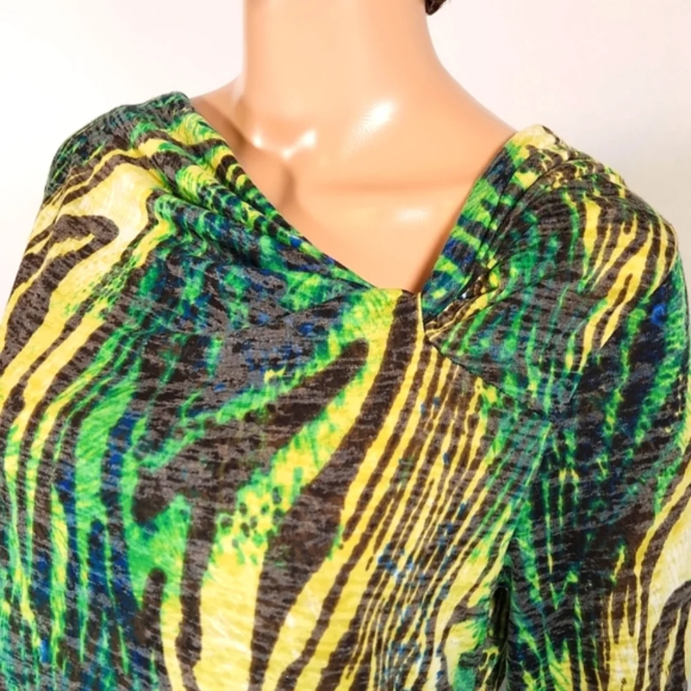 Chaus Blouse Size M